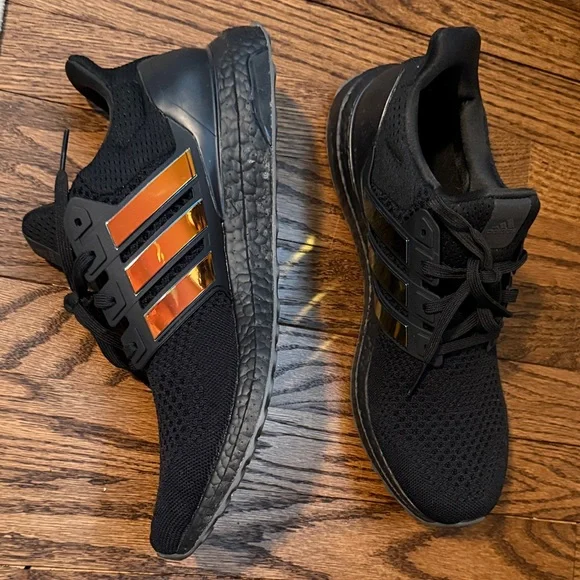 Adidas Men's Black Athletic Shoes with Gold Stripes - Picture 4 of 9